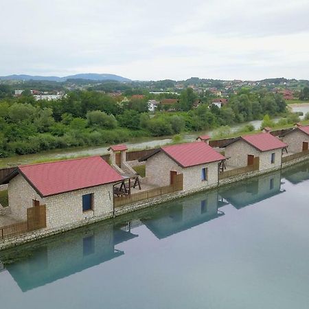 Jezero Jelen Hotel Tesanj Exterior photo