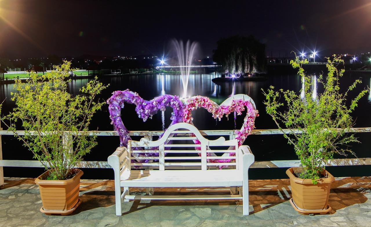 Jezero Jelen Hotel Tesanj Exterior photo